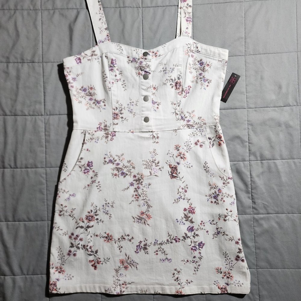 No Boundaries Floral Dress Sweetheart Neckline